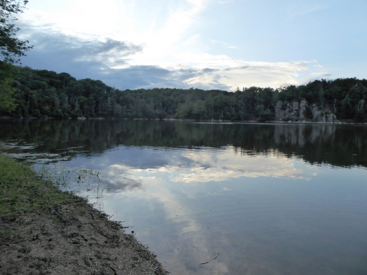 Le lac de Pont - Flée