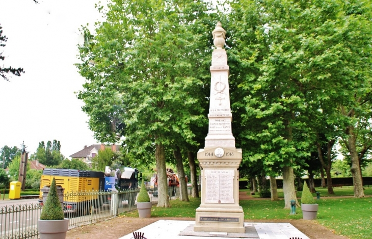 Monument-aux-Morts  - Nolay