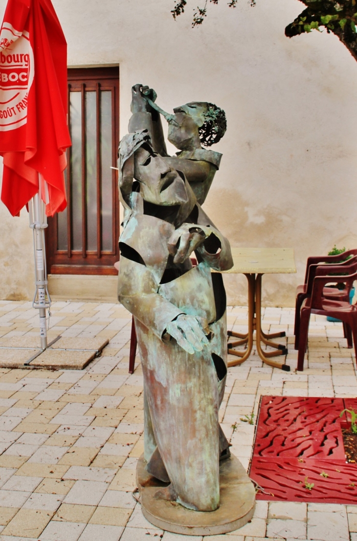 Sculpture - Nolay