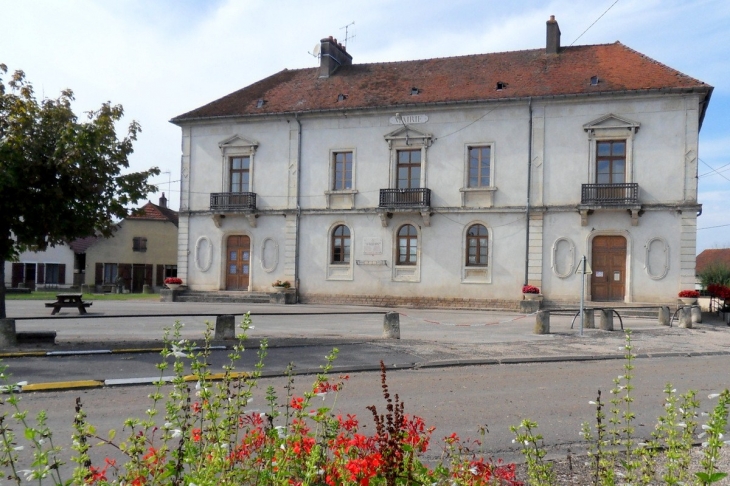 Mairie de Perrigny-sur-l'ognon.21.