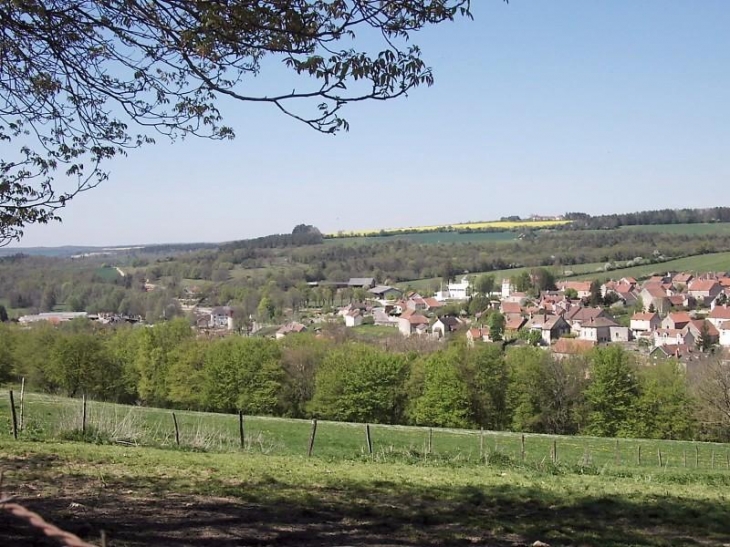 Vue generale, vallée de l'Ource - Recey-sur-Ource