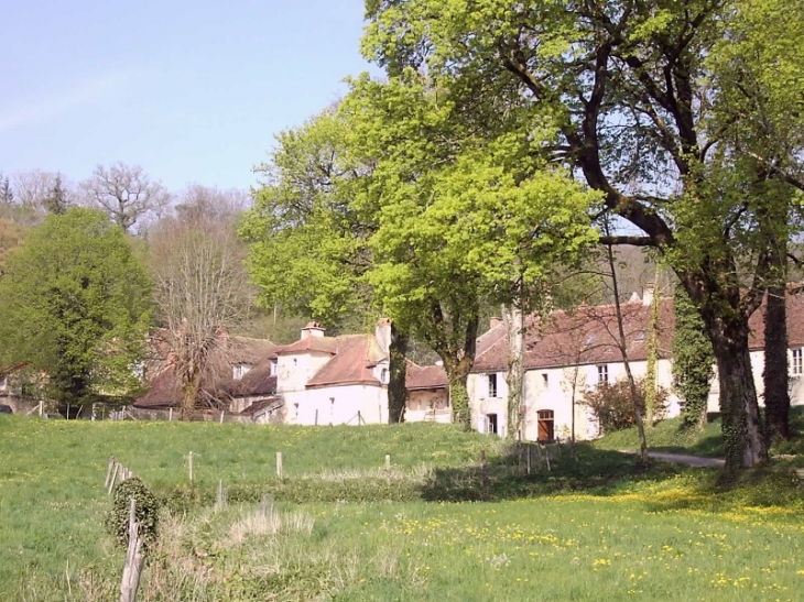 La chartreuse de Lugny, propriété privée - Recey-sur-Ource