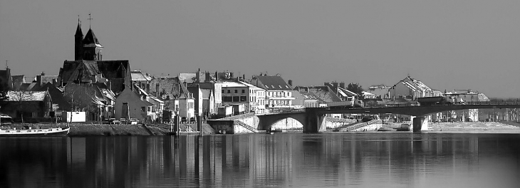 Saint-Jean-de-Losne coté Saône