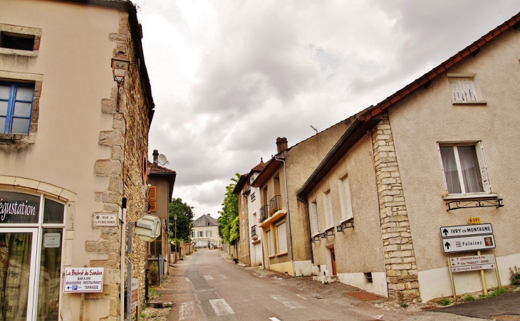 La Commune - Saint-Romain