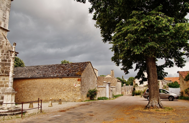 La Commune - Saint-Romain