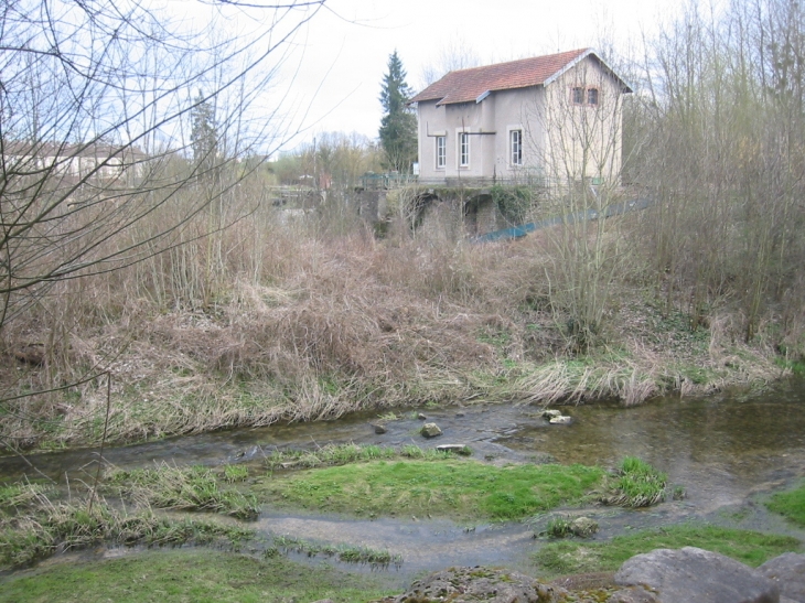 Turbines en hiver - Sainte-Colombe-sur-Seine