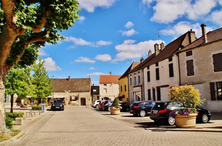 Le Village - Santenay