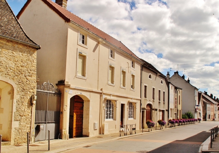 Le Village - Santenay