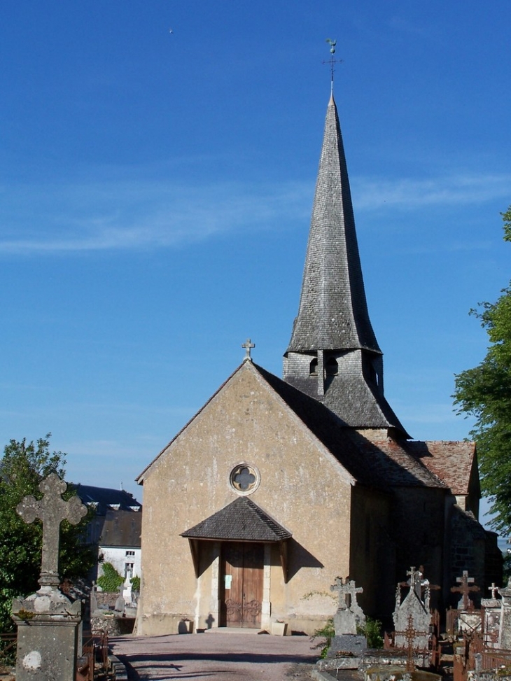 Vue d'ensemble de l'église St Saturnin - Saulieu