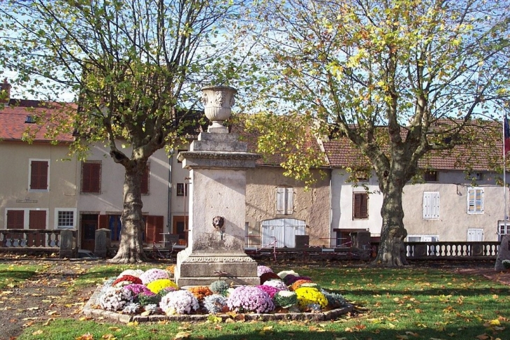 Square du Souvenir Français - Saulieu