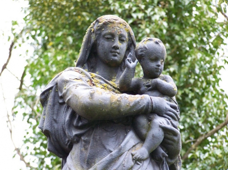 La Vierge Noire - Saulx-le-Duc