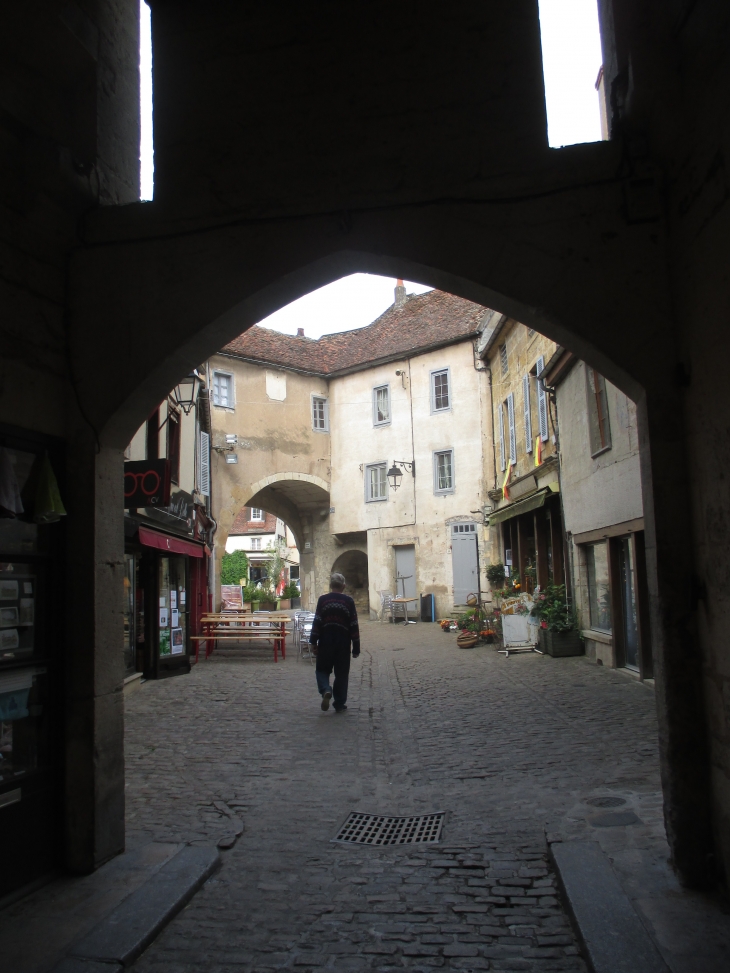  - Semur-en-Auxois