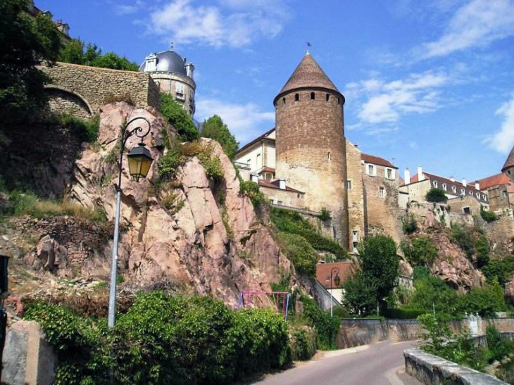  les remparts - Semur-en-Auxois