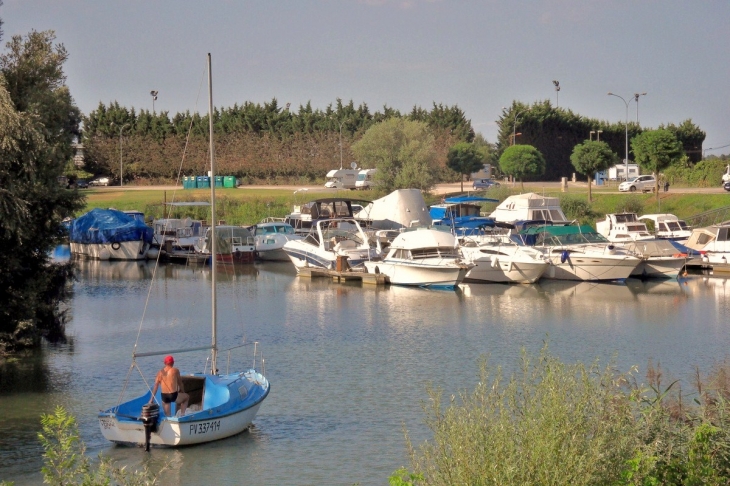 Seurre.21.port fluvial.