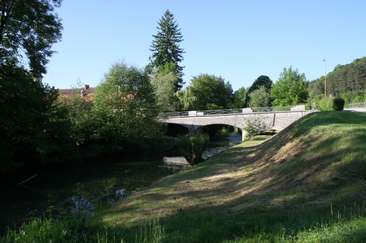  - Veuvey-sur-Ouche