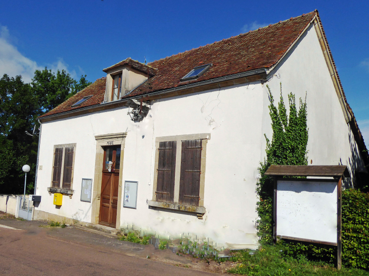 La mairie - Villeneuve-sous-Charigny