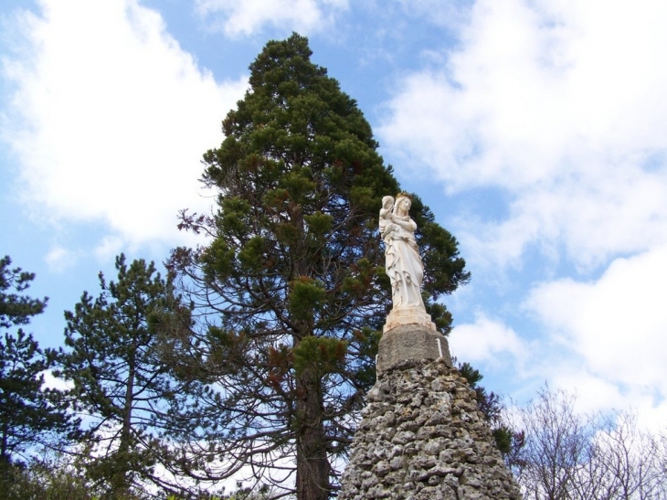 Notre Dame des Vignes - Volnay