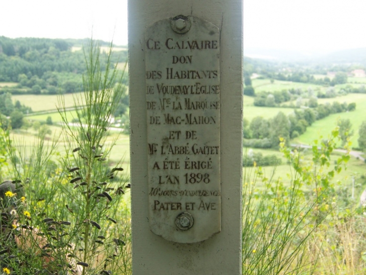 Vue ar des croix de rome - Voudenay