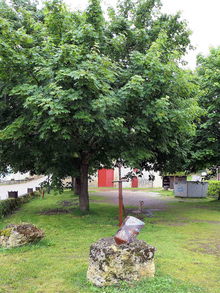 La patite place en herbe - Arthel