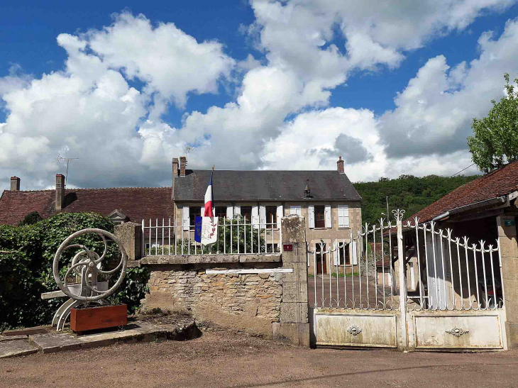 La mairie - Beuvron