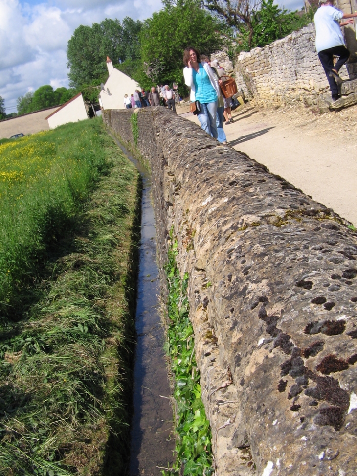 Fossés remparts - Billy-sur-Oisy