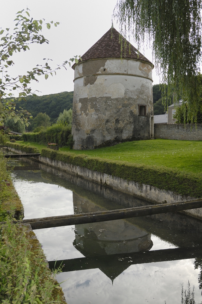 Pigeonnier - Cessy-les-Bois