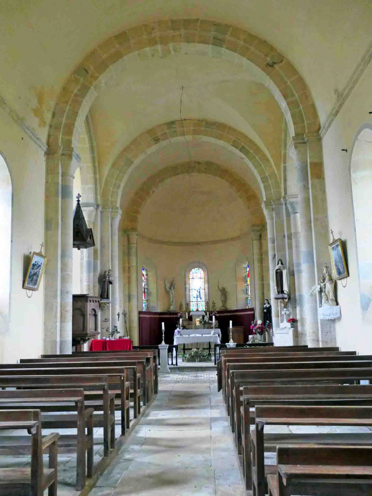 L'intérieur de l'église - Champlin