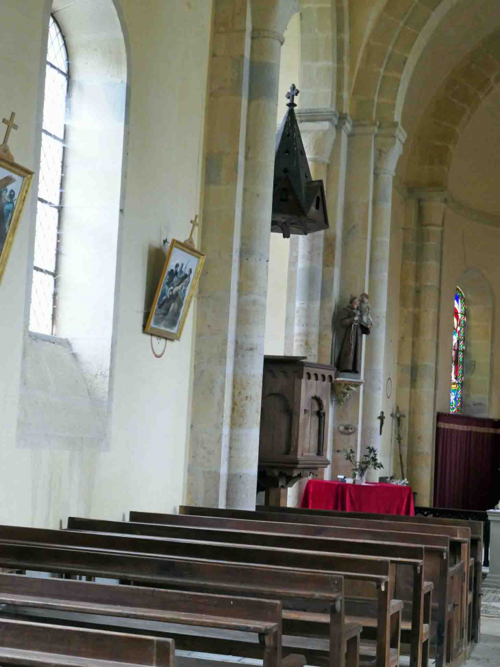 L'intérieur de l'église - Champlin