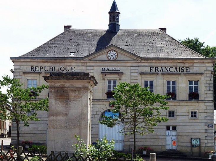 La mairie - Châteauneuf-Val-de-Bargis