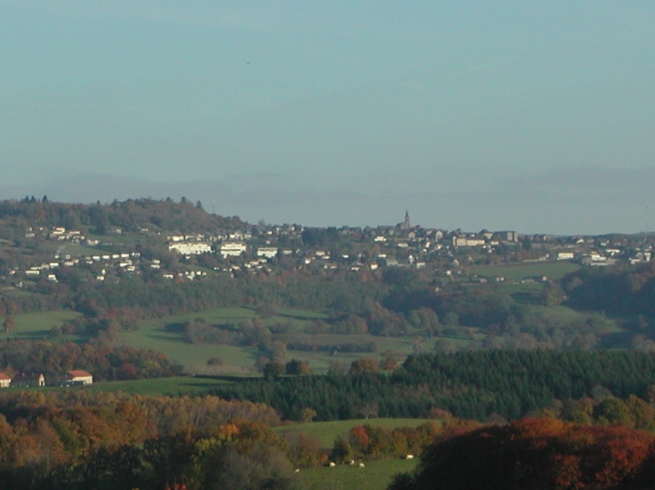 Chateau chinon vu de Châtin