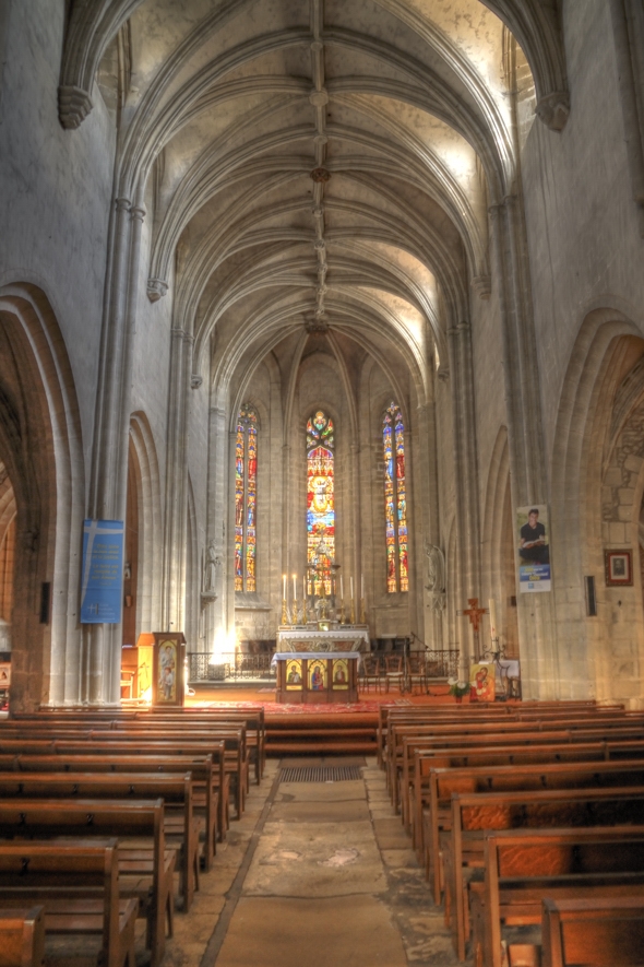 Nef de l'église Saint-Jacques - Cosne-Cours-sur-Loire