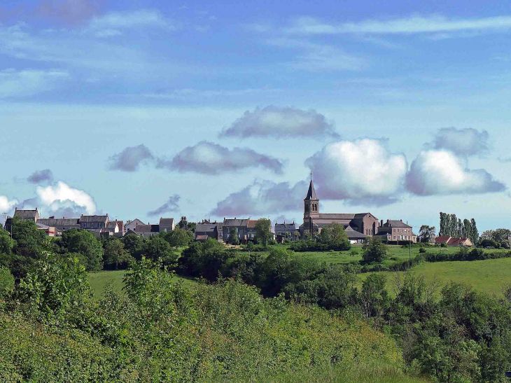 Vue sur le village - Crux-la-Ville