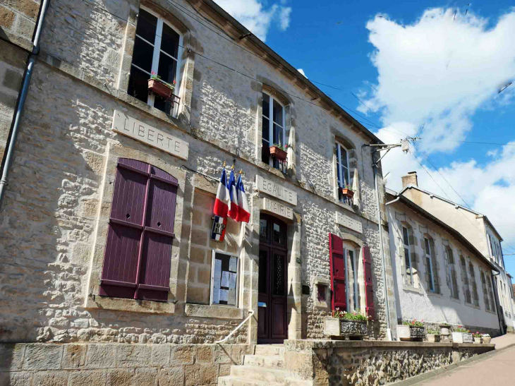 La mairie - Crux-la-Ville