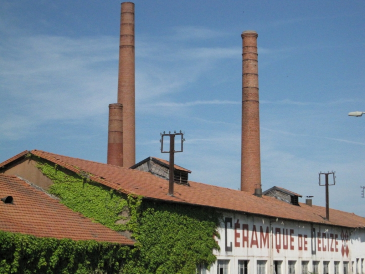 Ancienne Fabrique de Céramique de DECIZE