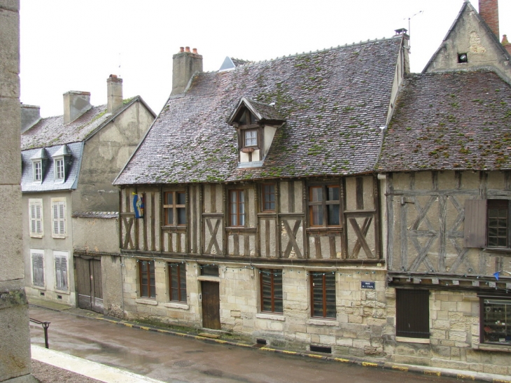 DONZY MAISONS A PAN DE BOIS