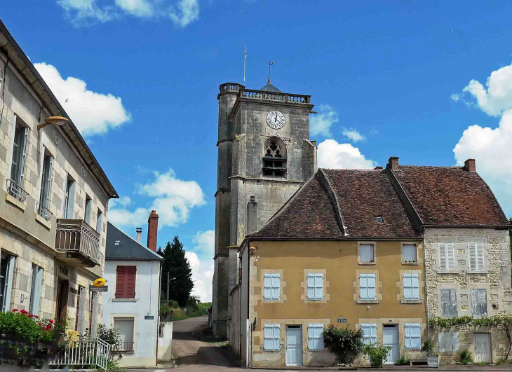 Le centre du village - Dornecy