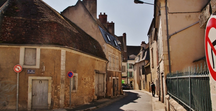  - La Charité-sur-Loire