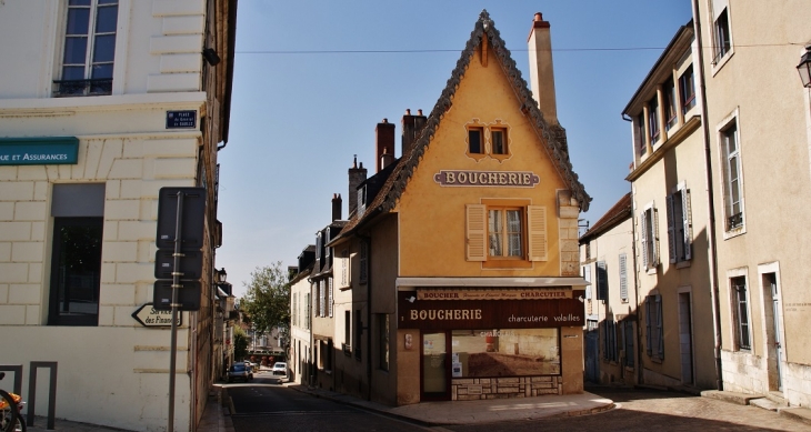  - La Charité-sur-Loire