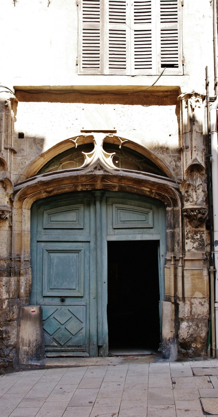 Porte de passage du Prieur de la Magdeleine ( 16 Em Siècle ) - La Charité-sur-Loire