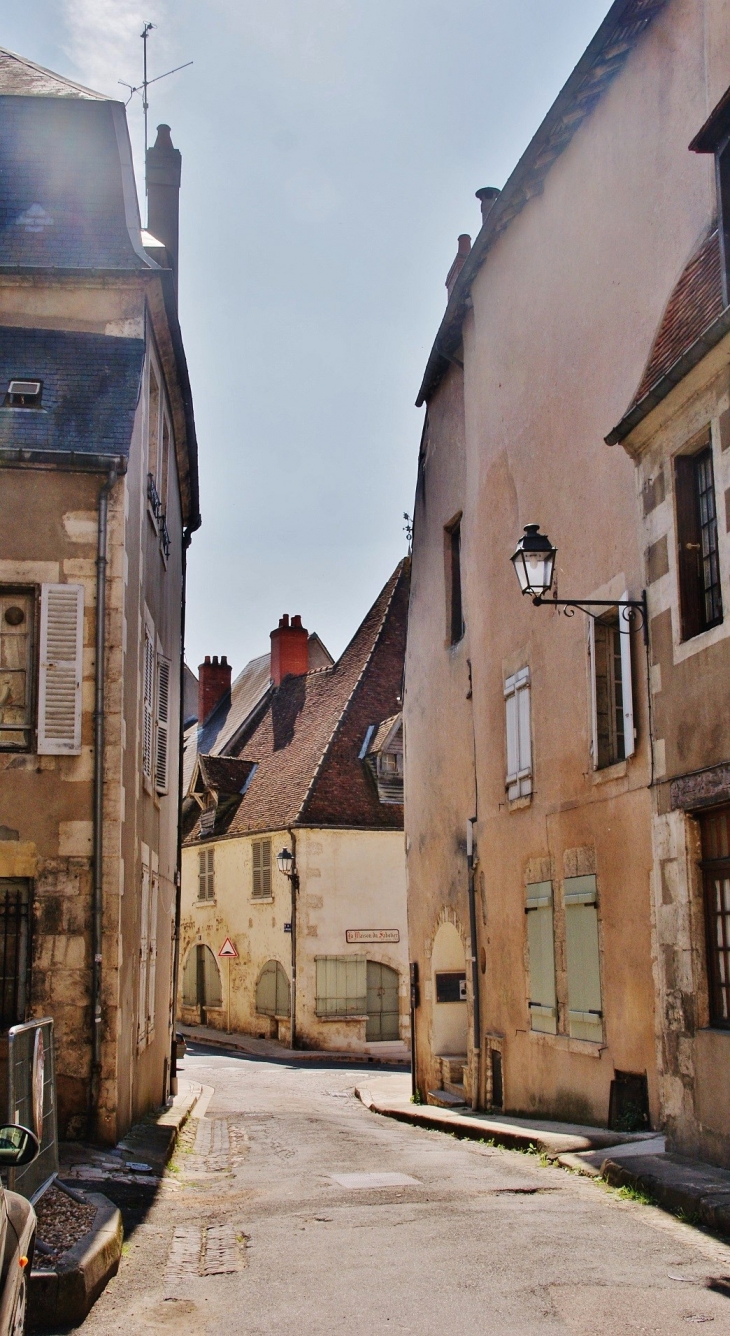  - La Charité-sur-Loire