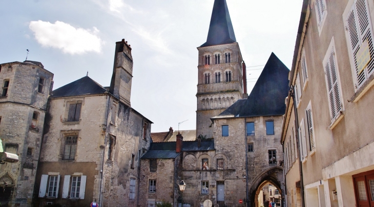  - La Charité-sur-Loire