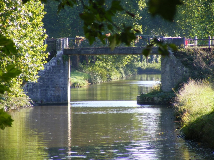 Monceaux-le-comte