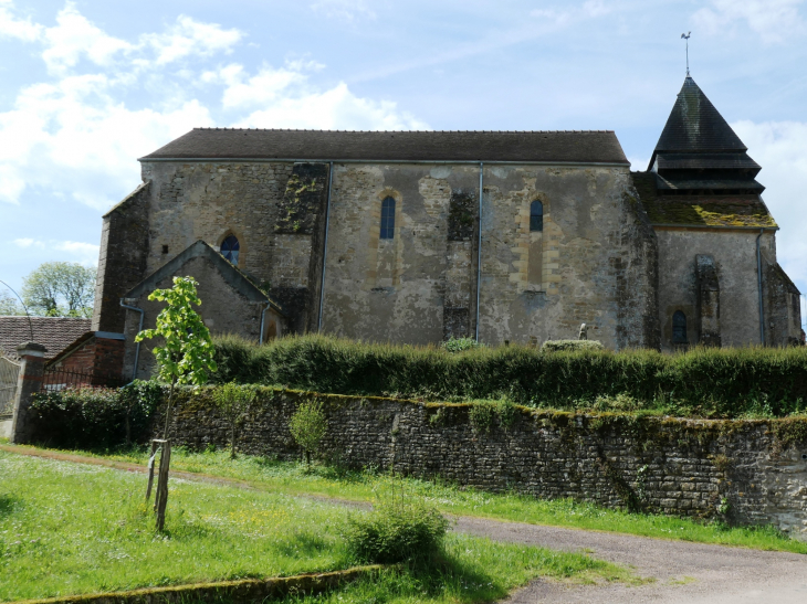 L'église de la Nativité - Neuffontaines