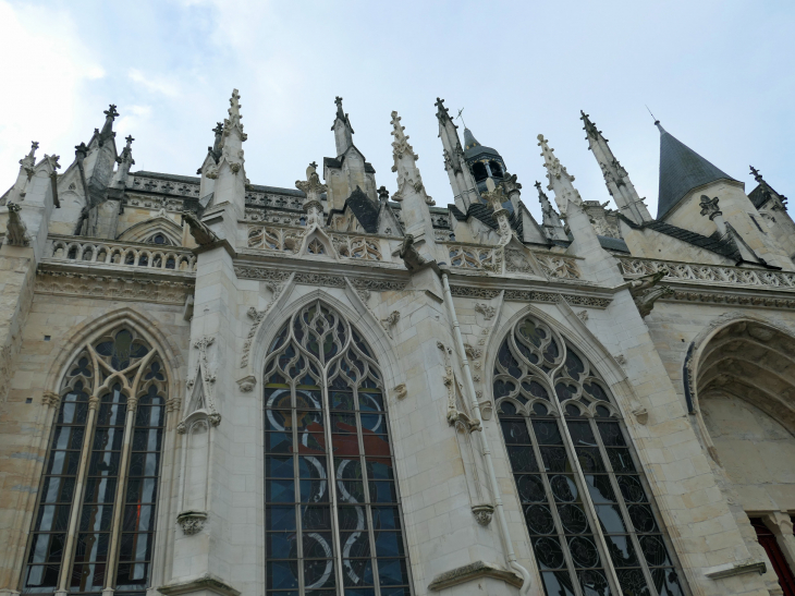 La cathédrale Saint Cyr et Sainte Juilitte : partie gothique - Nevers