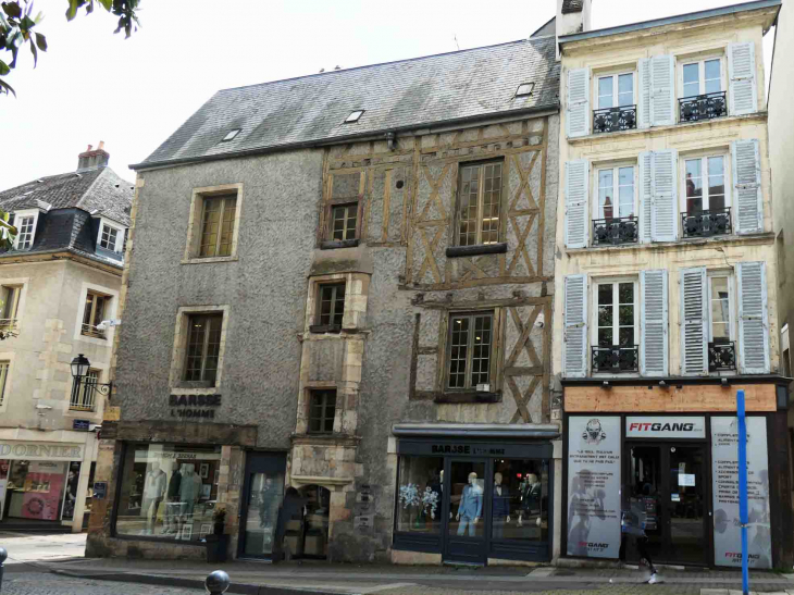 Rue François Mitterrand - Nevers