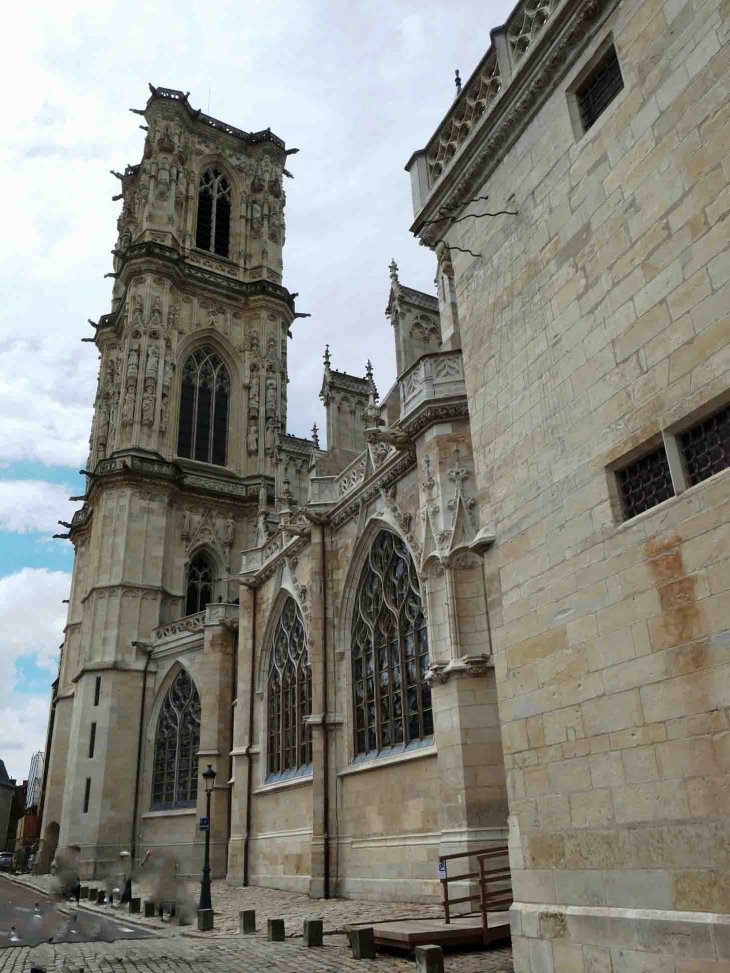 Cathédrale Saint Cyr et Sainte Julitte - Nevers