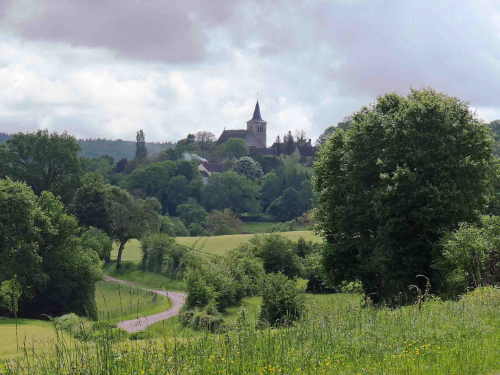 Vue sur l'église - Nolay