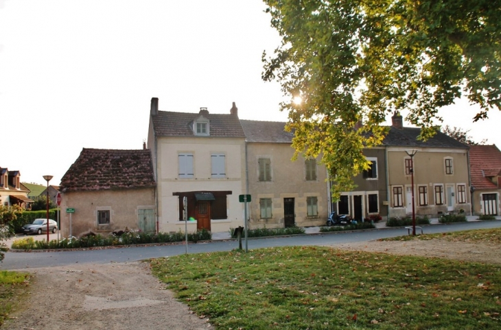  - Parigny-les-Vaux