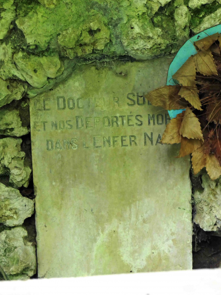 L'a chapelle Notre Dame du Charme : là la mémoire des Résistants - Saint-Bonnot