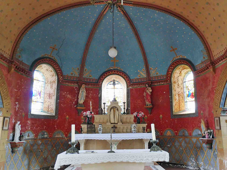 L'intérieur de l'église - Saint-Bonnot